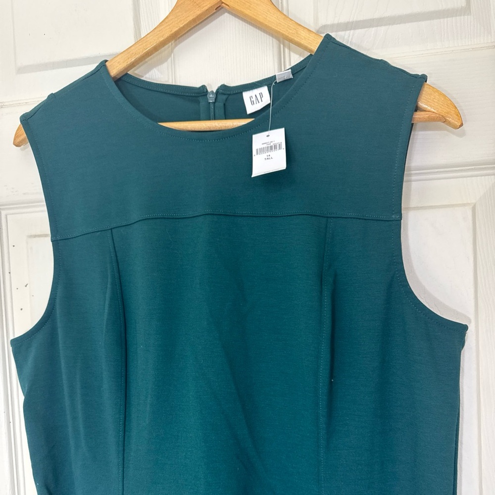 NWT GAP Women’s Green Holiday Dress Size 14 Tall Ruffle Hem Dress - Picture 3 of 8